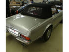 Mercedes SL W113 „Pagode“ Verdeck 1963 - 1970 während der Montage