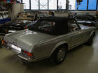 Mercedes SL W113 „Pagode“ Verdeck 1963 - 1970 während der Montage